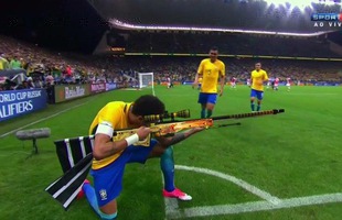 Choáng: Đã đá bóng giỏi, không ngờ danh thủ Neymar bắn Counter-Strike 