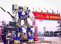 Optimus Prime “hết thời” về Việt Nam làm…bảo vệ
