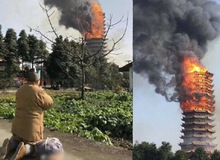 Tòa tháp gỗ cao nhất Châu Á nổi tiếng trong truyện Kim Dung đã bốc cháy ngoài đời thực